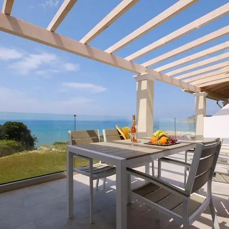 Diamond Arillas Luxury